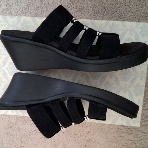 Skechers Luxe Foam Rumble on City Fever Rhinestones Wedge Sandals - Picture 4 of 5